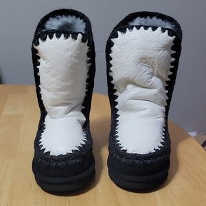 Black/Gray/White 24cm MOU Boots NEW no Box
